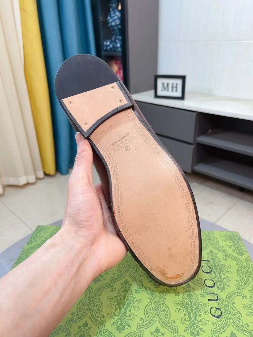 Men's shoes 💰500🌹🌹【GUCCI】The most popular classic Gucci leather shoes. Synchronized with the official website, the upper is made of Italian first-layer cowhide ➕cowhide lining, with unique brand and unique craftsmanship. Highlighting the hot style of the new year. Stop hesitating, stop wandering, get it now. Number: 38--44